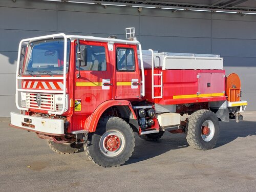 Renault M 180 4X4 Camiva Fire truck