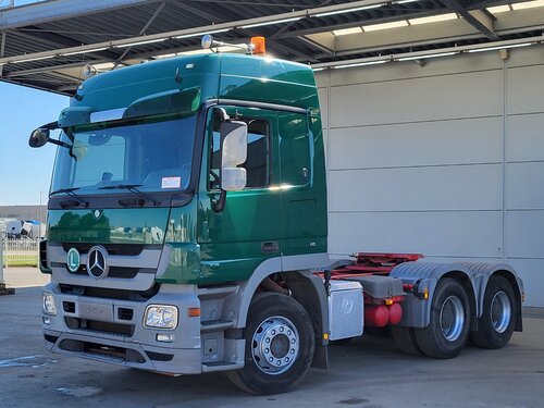 Mercedes Actros 3348 6X4 Trekker