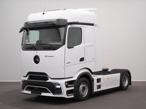 Mercedes Actros L 1853 4X2 Тягач