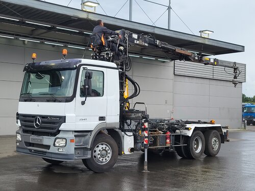 Mercedes Actros 2541 6X2 Guima грузовик с крюковым погрузчиком