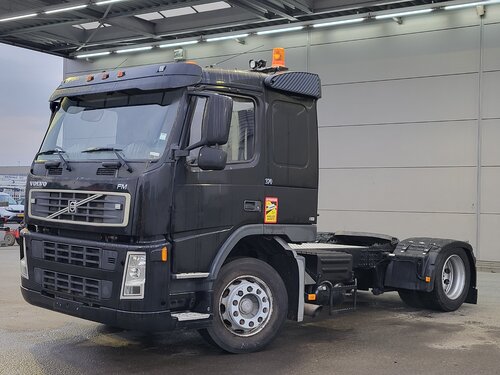 Volvo FM 260 4X2 Tractor