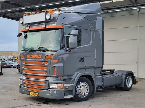  R440 4X2 Dragbil