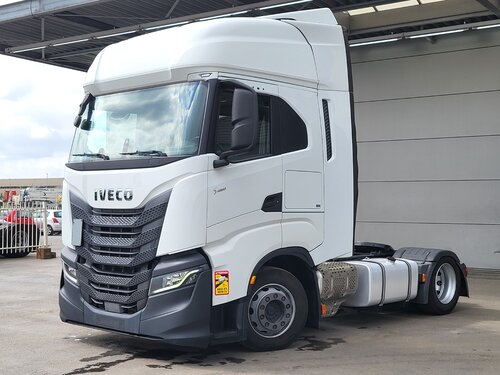 Iveco S-Way 460 4X2 Tractor Unit