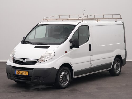 Opel Vivaro 115PK شاحنة خفيفة بصندوق مغلق