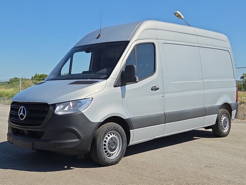 Mercedes Sprinter 215 CDI Fourgon utilitaire