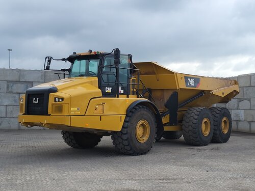 Caterpillar 745 -04A Dump truck
