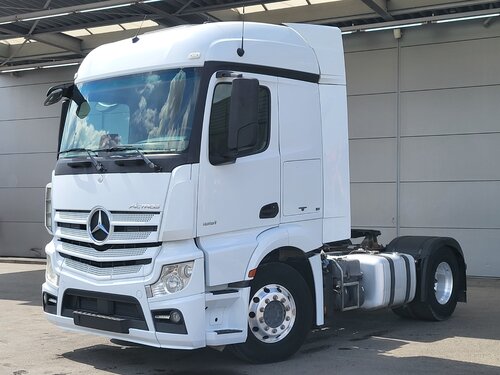 Mercedes Actros 1851 4X2 Trekker