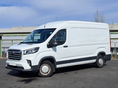 Maxus Deliver 9 Closed box van