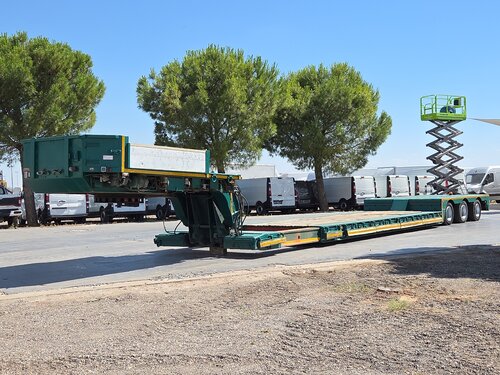 Nooteboom Semi-remorques porte engins