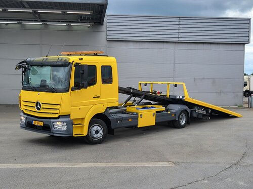 Mercedes Atego 1221 4X2 Global Abschlepp-Fahrzeug