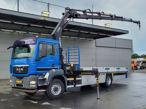 MAN TGS 18.320 4X4 Flatbed trucks