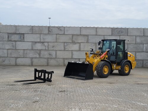 Caterpillar 906 - 14A جرافات ذات عجلات