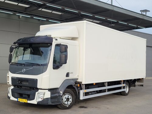 Volvo FL 210 4X2 Box body truck