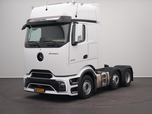 Mercedes Actros L 2548 6X2 Влекач