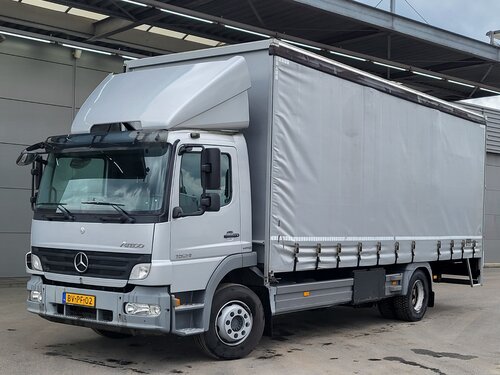 Mercedes Atego 1524 4X2 Carbouw Curtainside Truck